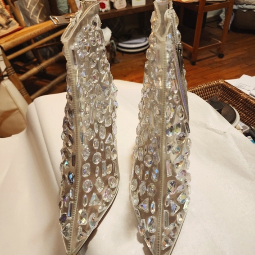 Steve Madden IRIDESCENT CRYSTAL BEADED STILLETO BOOTS SIZE 7